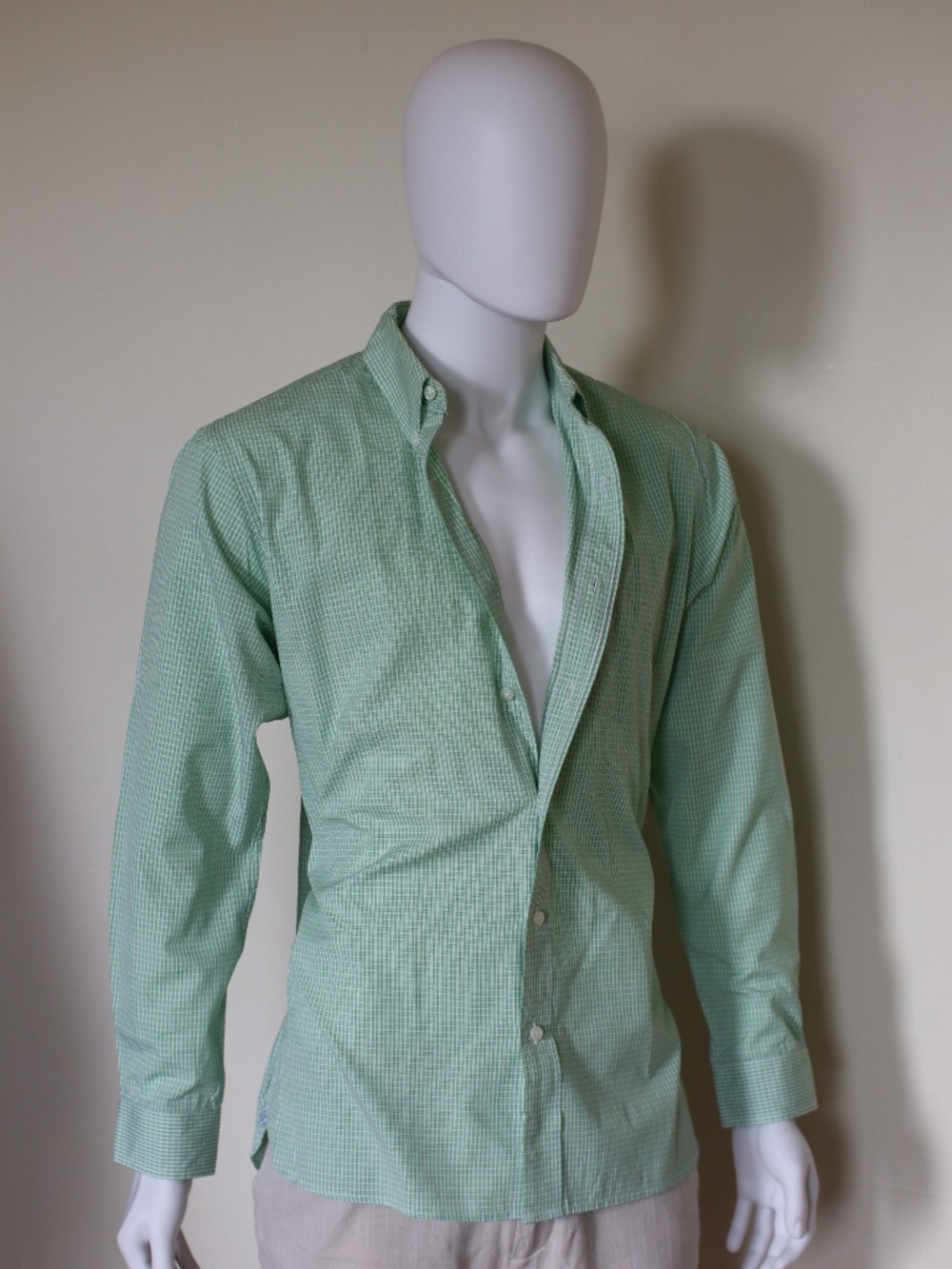 Stylish Vintage Bass Green Summer Shirt with a Preppy Vibe